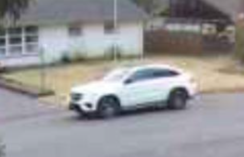 A vehicle suspected of being used by a group of men who assaulted a mail carrier Nov. 22, 2023. (Photo: TRPD)